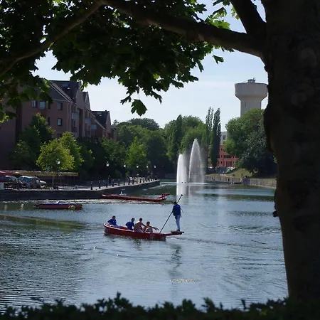 L'arras Square Maison Au Calme Avec Deux *
