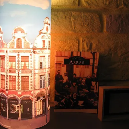 L'arras Square Maison Au Calme Avec Deux Vakantiehuis