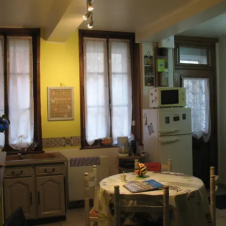 Vakantiehuis L'arras Square Maison Au Calme Avec Deux Arras