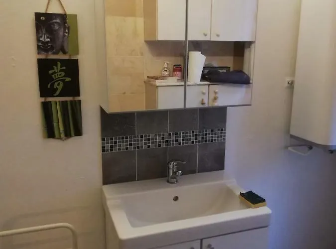 L'arras Square Maison Au Calme Avec Deux *